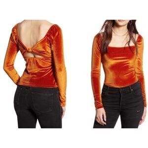 All In Favor Velvet Ribbed Open Back Top SZ M